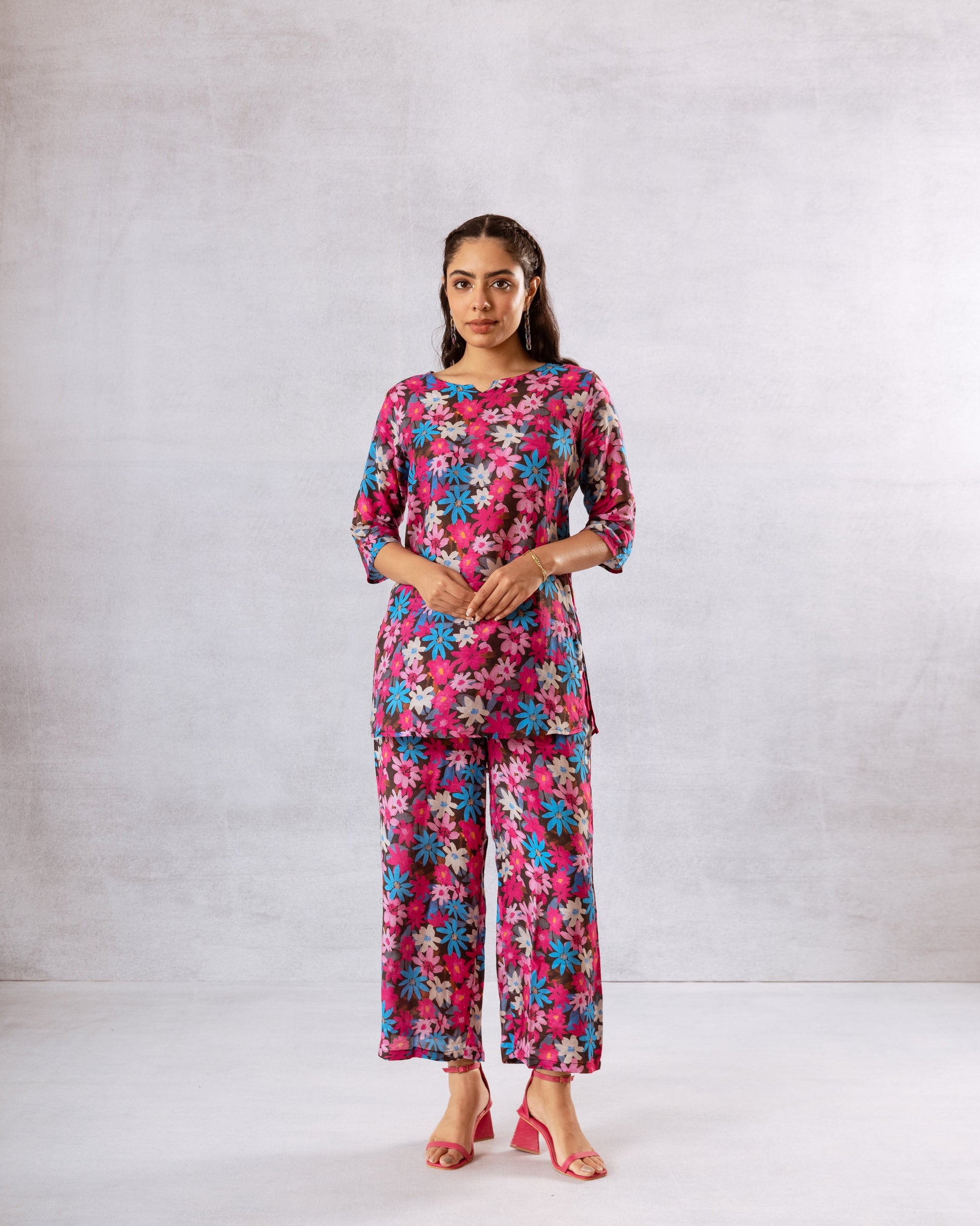 Midnight Blooms: Multi-Color Flower on Black Muslin Co-ord Set - Hukum Jaipur