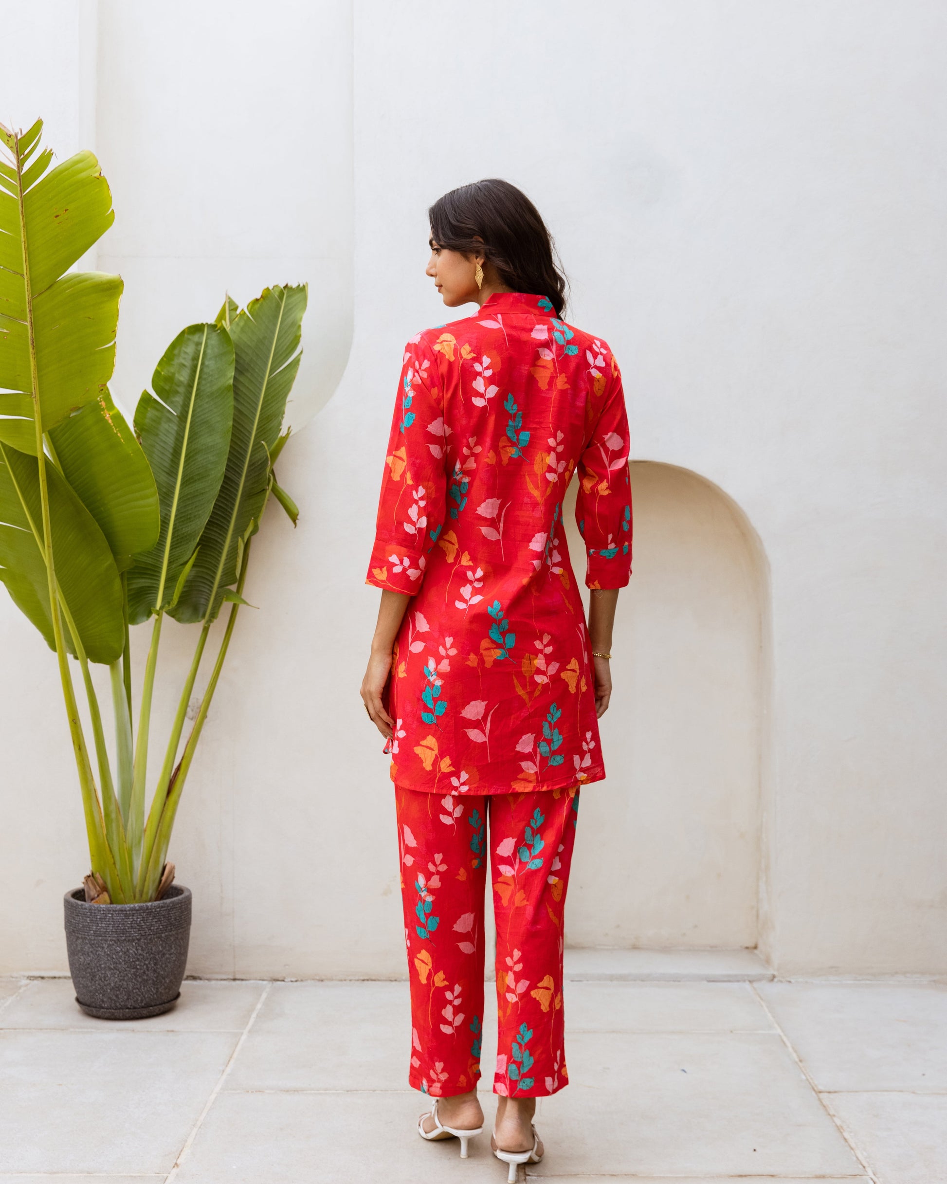 Rosy Radiance: Red Floral Cotton Co-ord Set - Hukum Jaipur