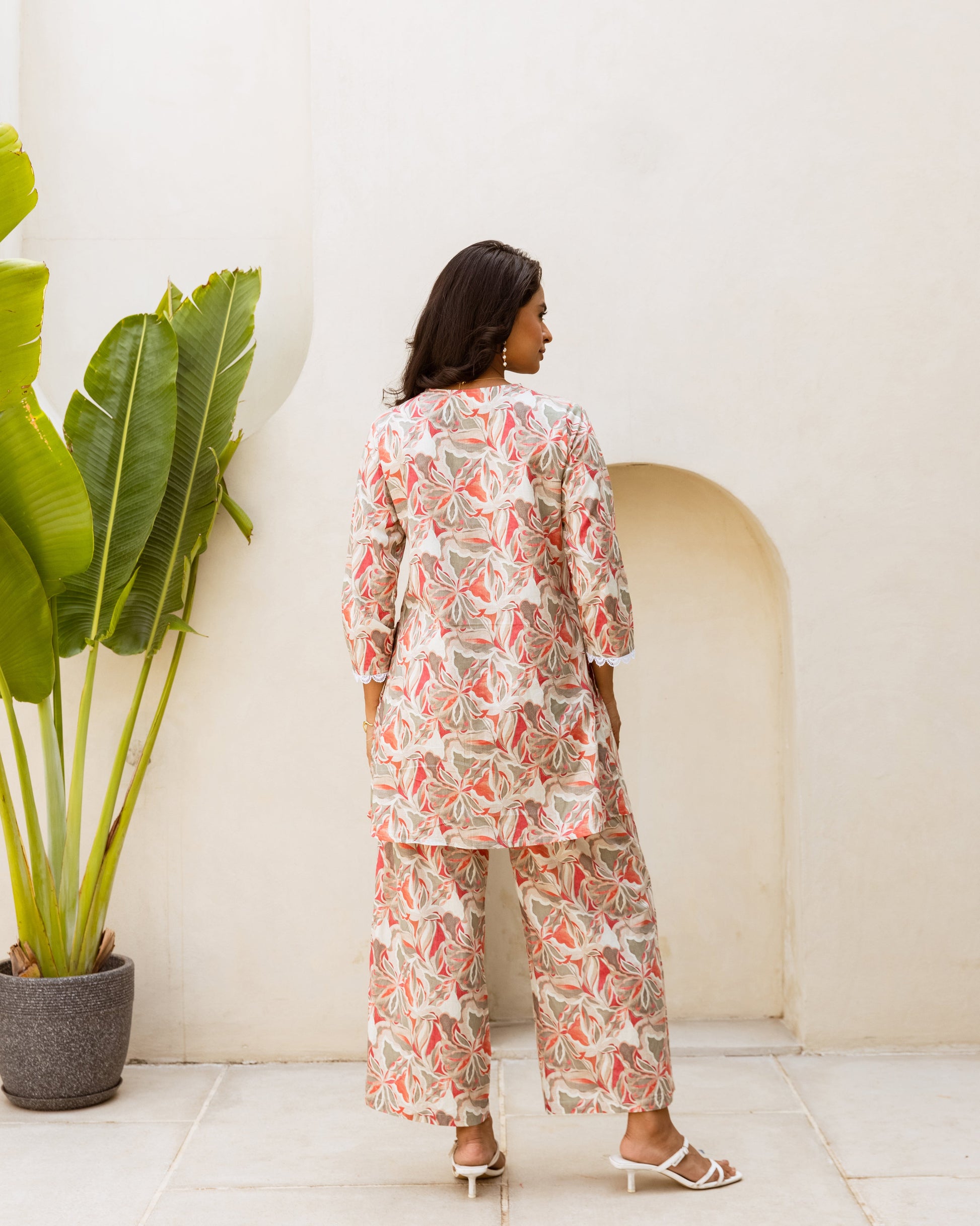 Vintage Blossom: Off-White Cotton Floral Co-ord Set - Hukum Jaipur